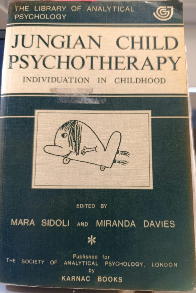 36522-684x1024 Indicação de livros sobre Psicoterapia Infantil